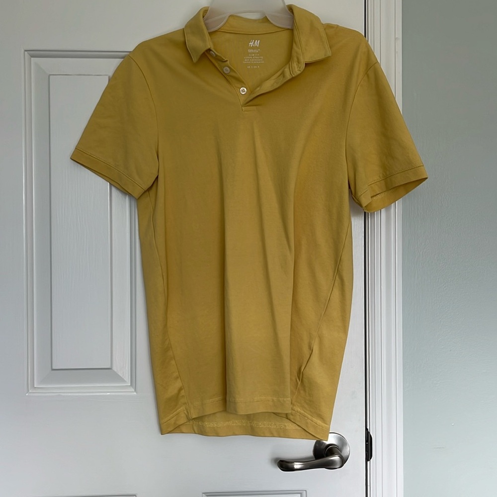 H&M Polo. No Stains.